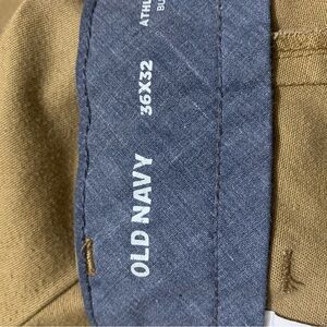 Men straight leg pants flat front excellent condition